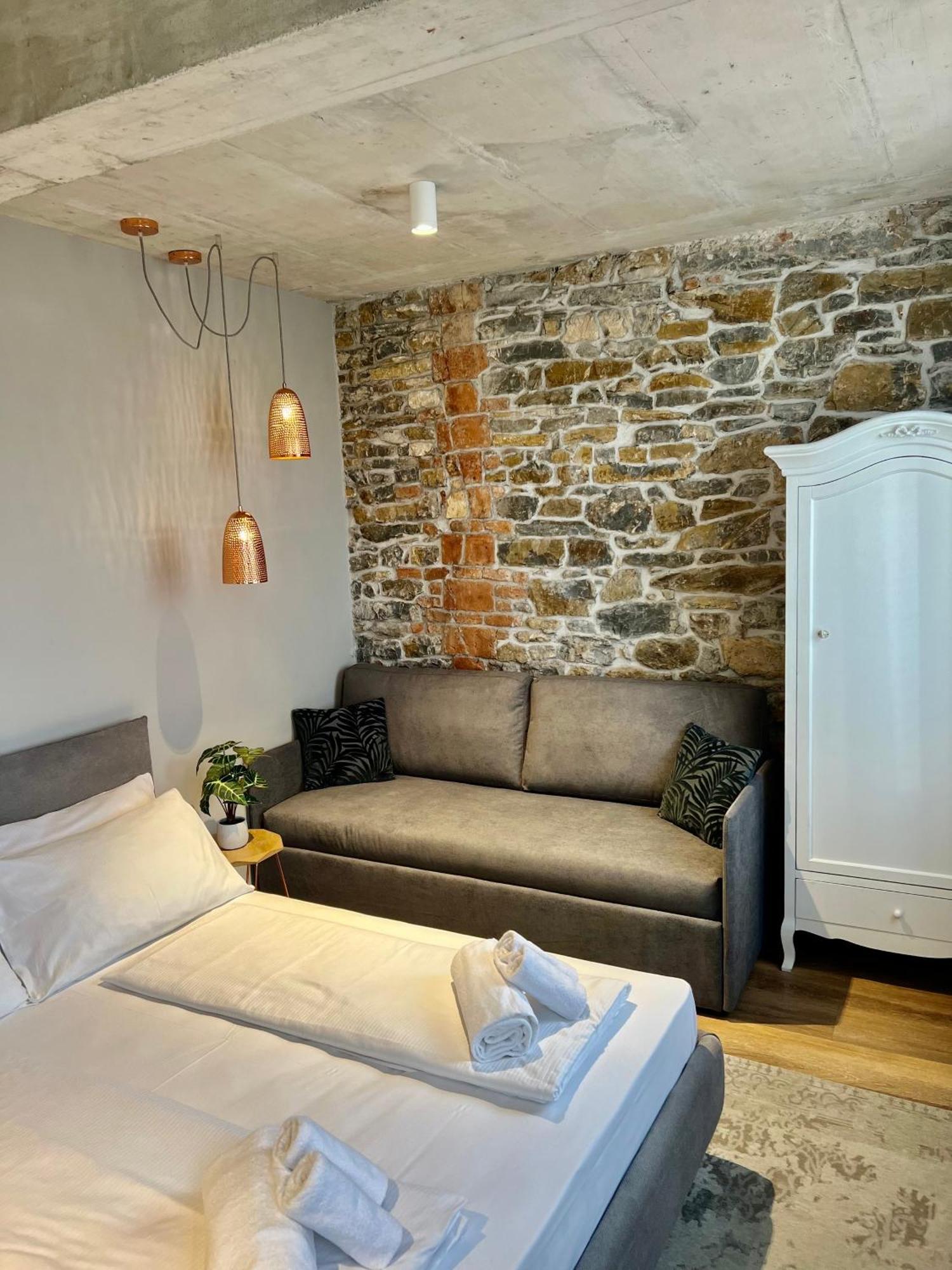 Vila Robida Rooms & Spa Črni Kal Exterior foto