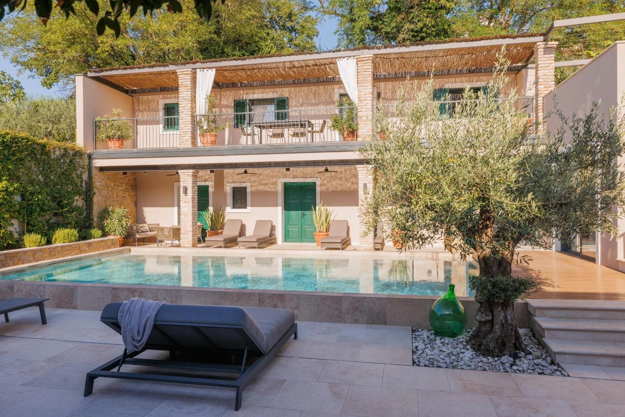 Vila Robida Rooms & Spa Črni Kal Exterior foto